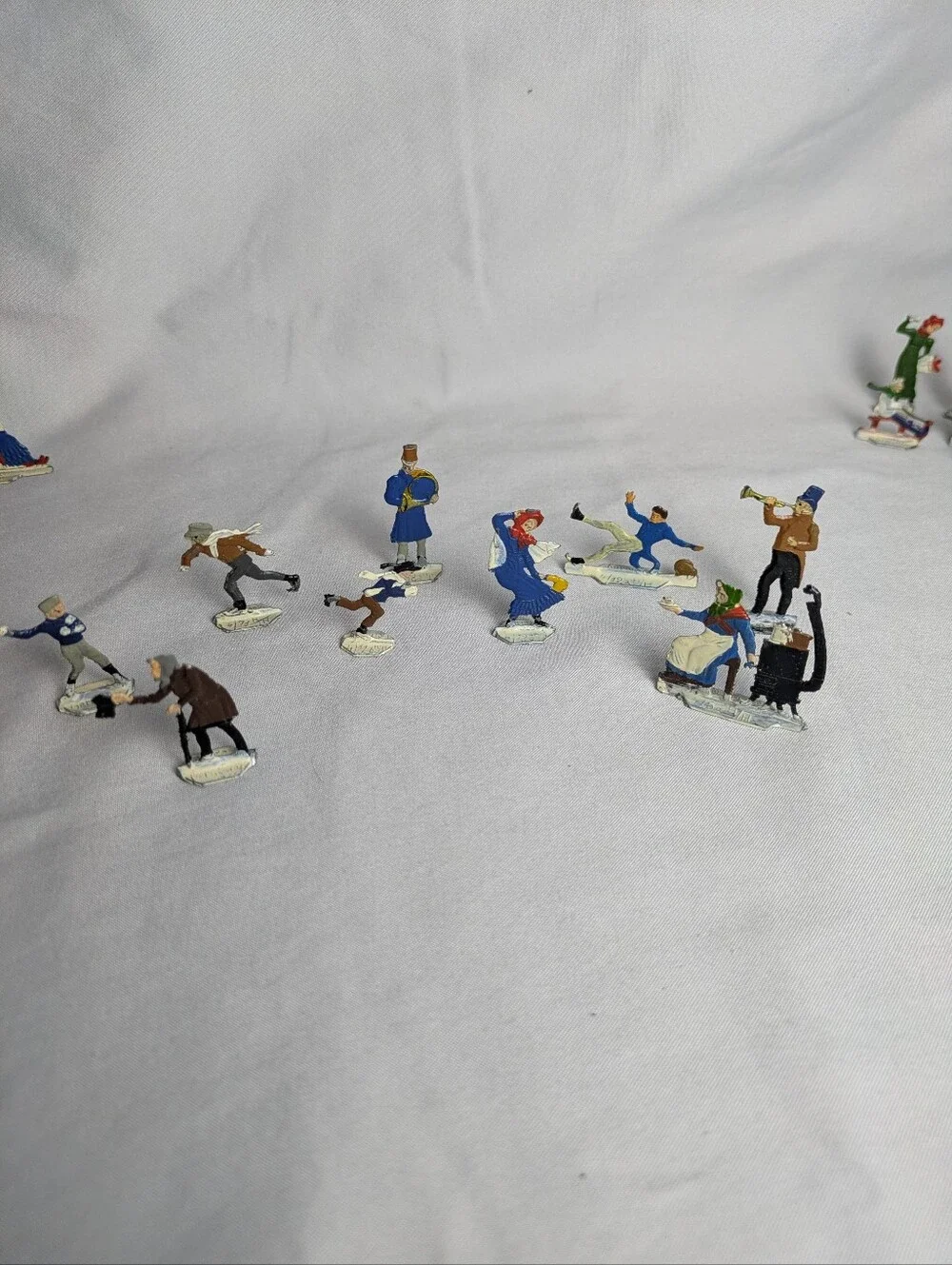 Hans Heinrichsen German Figures Skaters Winter Scene Lead Zinnfiguren Flats